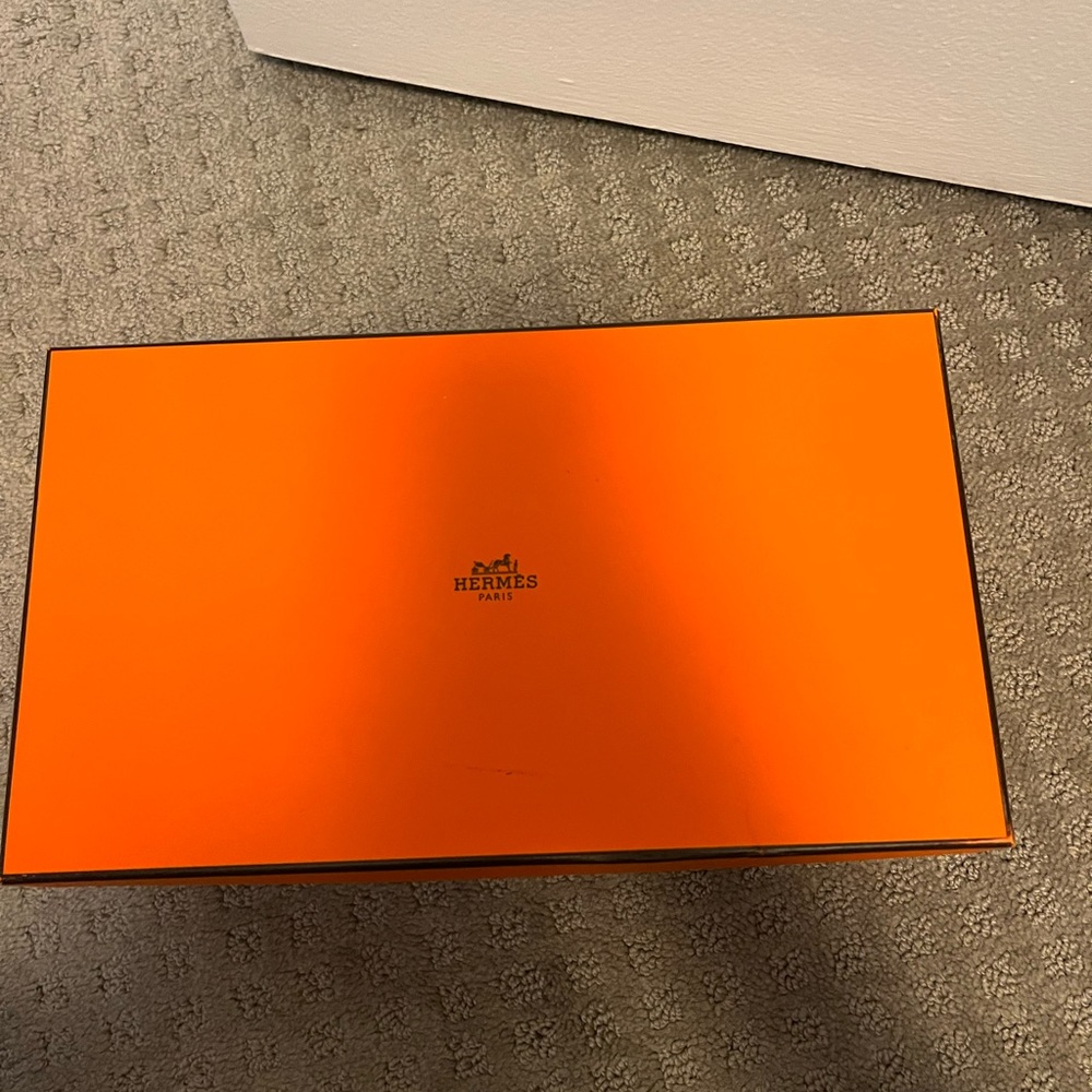 Hermes box